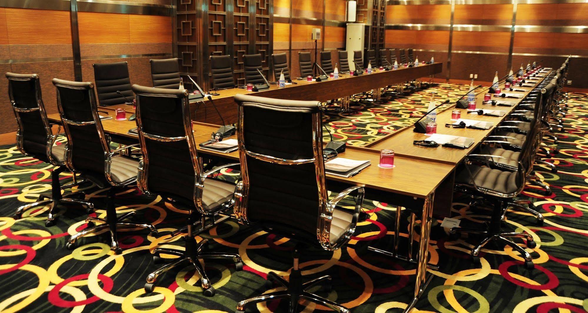 De Convencoes De Talatona Hotel Луанда Екстериор снимка