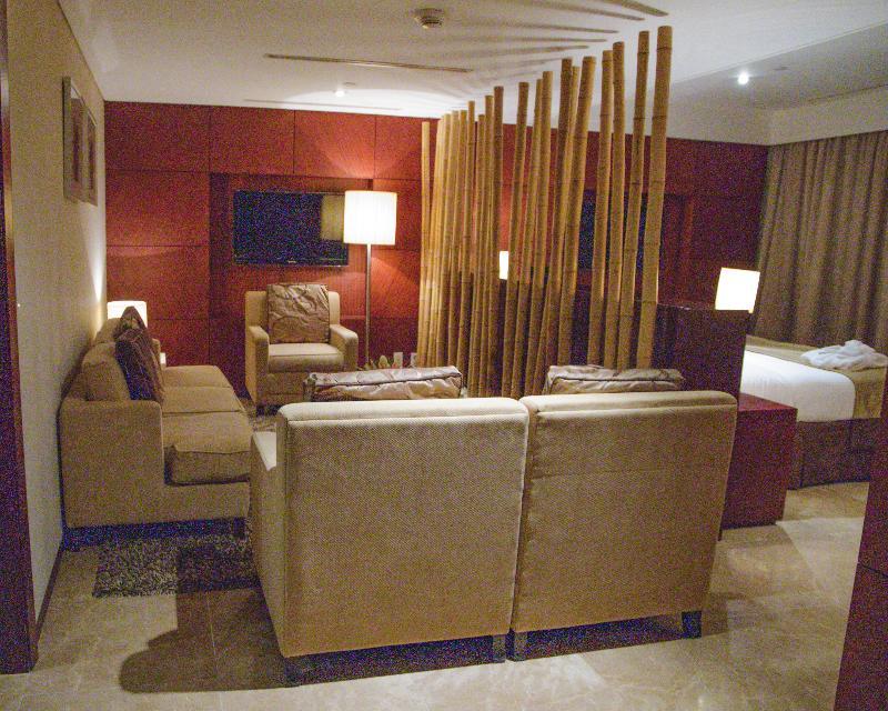 De Convencoes De Talatona Hotel Луанда Екстериор снимка